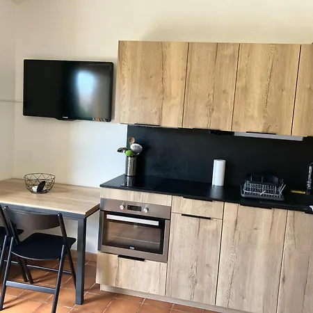 Mazet Cosy Climatise Terrasse Privee Et Piscine Дом отдыха