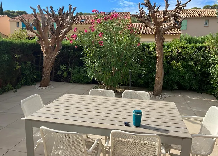 Mazet Cosy Climatise Terrasse Privee Et Piscine Дом отдыха